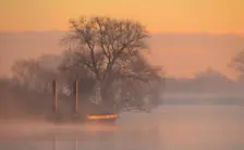 Prachtige zonsopkomst bij Ravenswaaij - Cynthia van Leusden