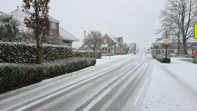 In Roodeschool sneeuwde het vrijdag al - Jannes Wiersema
