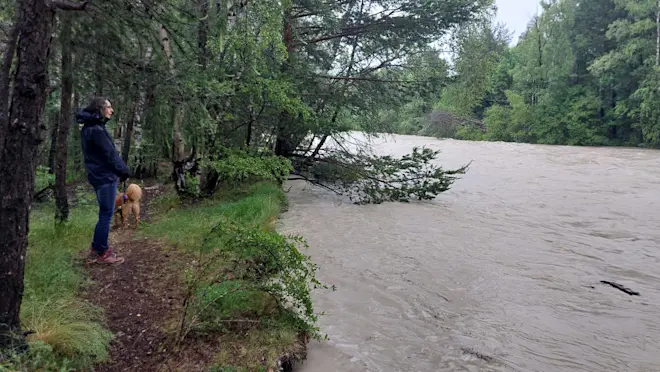 De overvolle Durance in de Franse Alpen - Robbert Nooijen