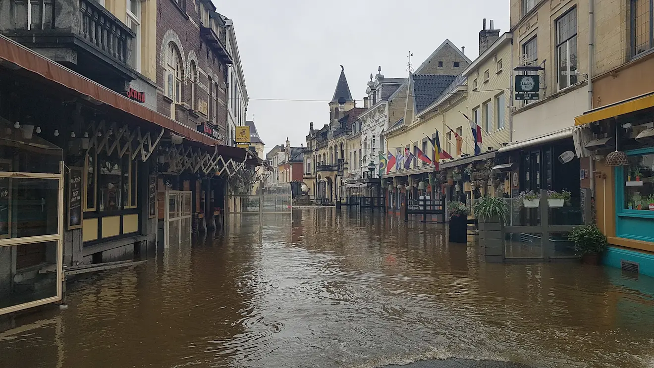 De overstroming van de Geul in Valkenburg o p 15 juli 2021 - Romaine