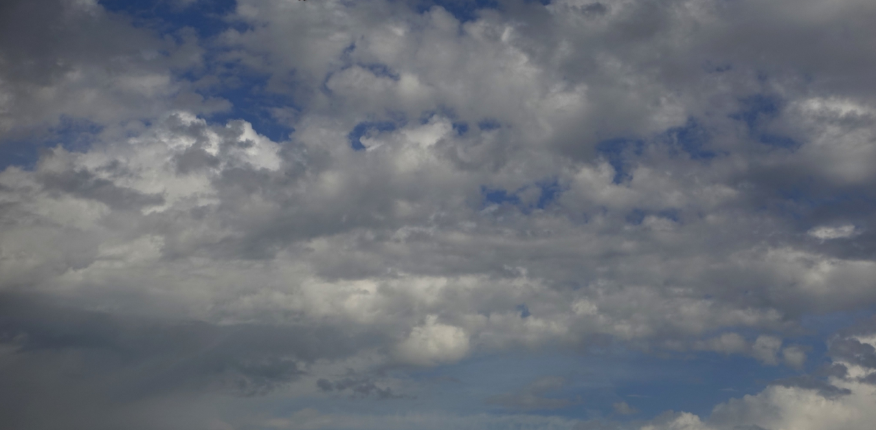 Het voelde gisteren niet alleen zomers, de luchten zagen er ook zo uit - Tonny Morsink