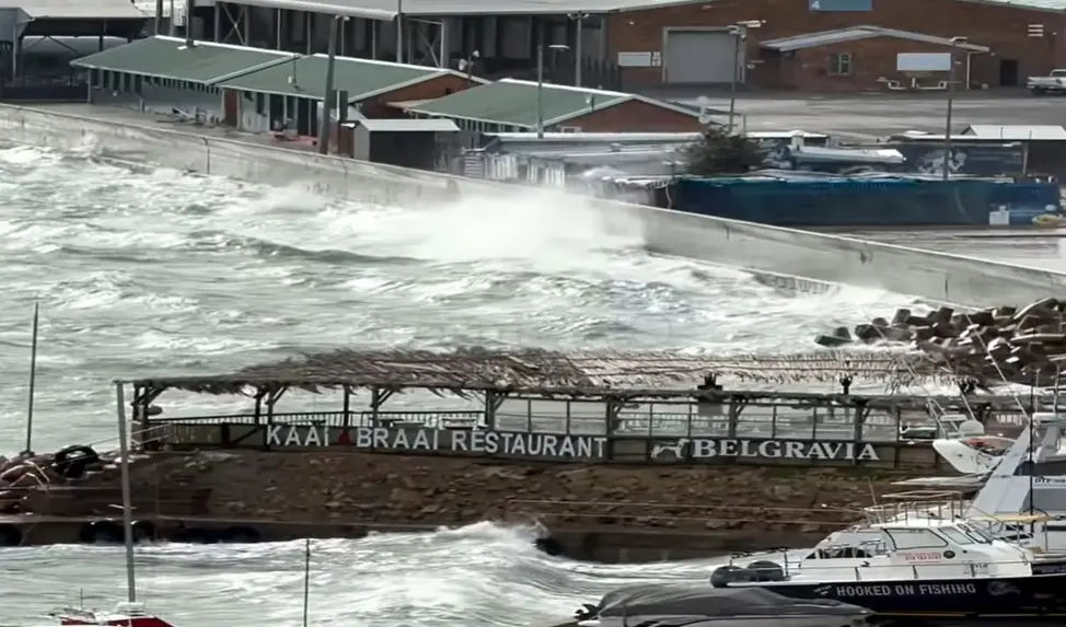 Storm in Kaapstad - still uit video