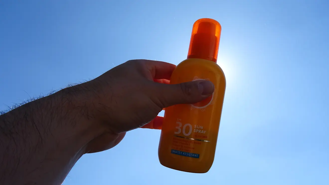 De zon schijnt vandaag en morgen fel - Albert Thibaudier