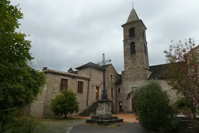 De kerk van Sénéchas in het Franse departement Gard. Er viel 228 millimeter regen - Wikipedia