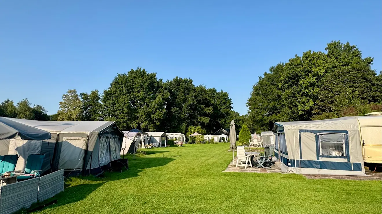 Laat de zomer maar komen - Jolanda Bakker