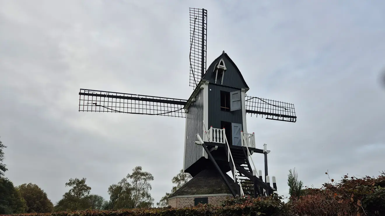In de westelijke helft van het land begon de dag vanochtend op veel plaatsen nog bewolkt - Francien Tax