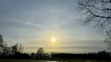 Een kring om de zon kondigde gisteren de weersverandering van vandaag al aan - Jolanda Bakker