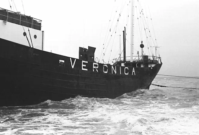 Het Veronicaschip op 7 april 1973. Foto: Cees van der Niet.