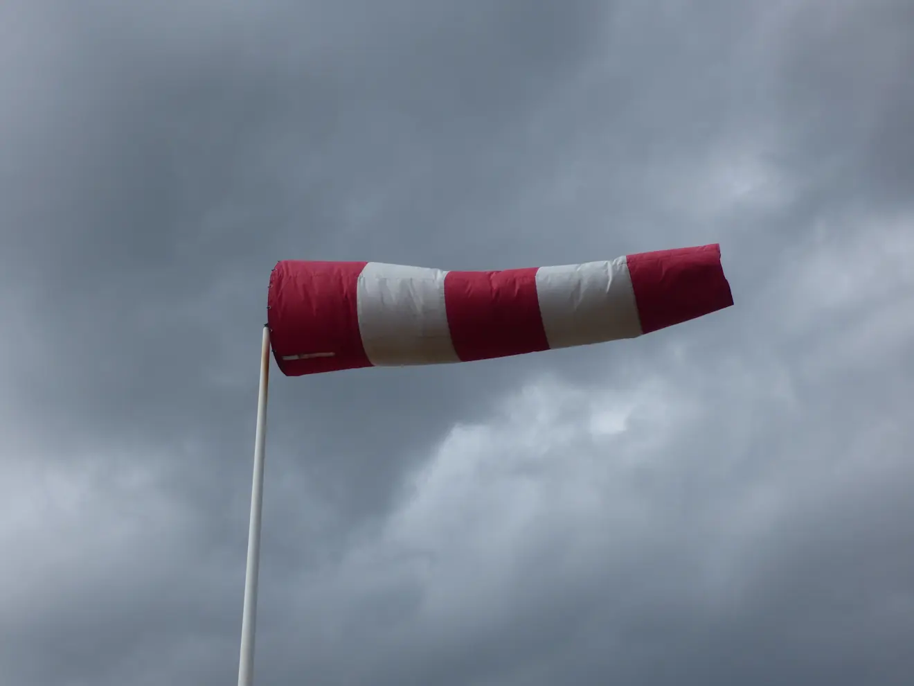 Er is vandaag veel wind - Chris Meewis