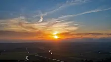 Zonsondergang boven zee in de buurt van Hellevoetsluis - Simone Wiersma