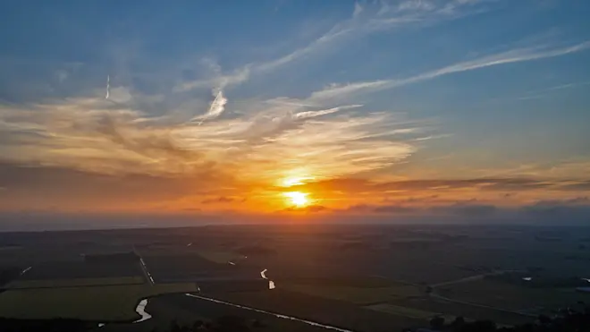 Zonsondergang boven zee in de buurt van Hellevoetsluis - Simone Wiersma