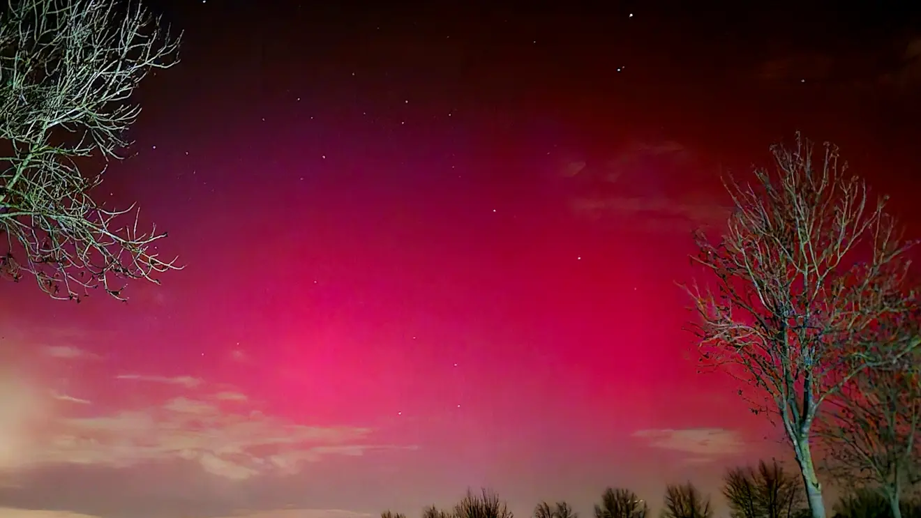 Gisteravond en de afgelopen nacht was opnieuw op veel plaatsen het noorderlicht te zien - Nely van Frankenhuyzen,