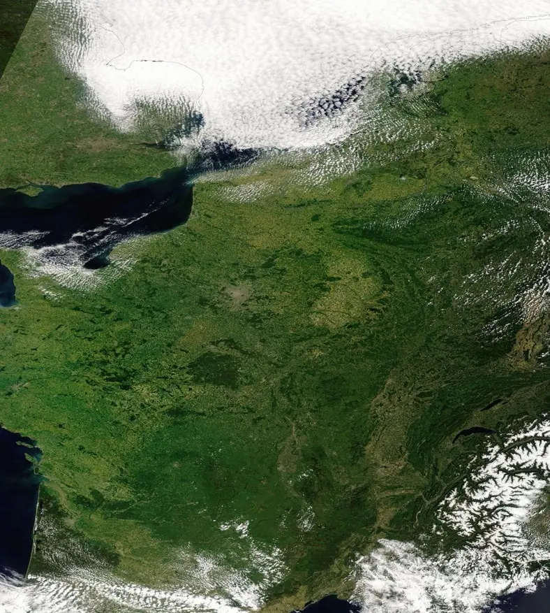 De foto van 12 mei - NASA