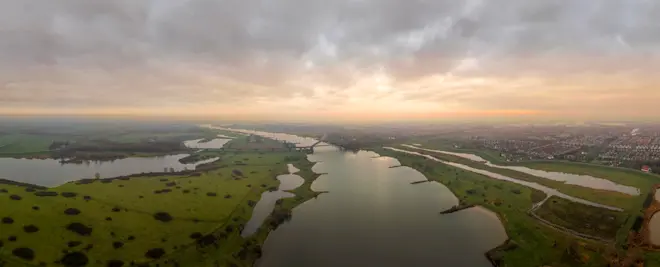 Bewolking boven Culemborg - John Oomen
