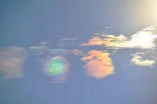 Iriserende wolken boven Beusichem - Cynthia van Leusden