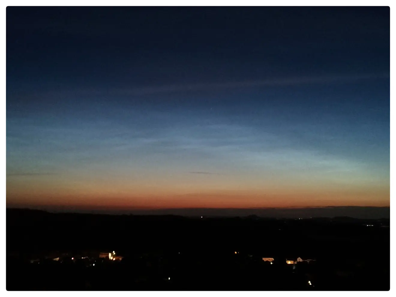 Lichtende nachtwolken, hoog in de atmosfeer en gefotografeerd vanuit Vaals - Carlos Sour