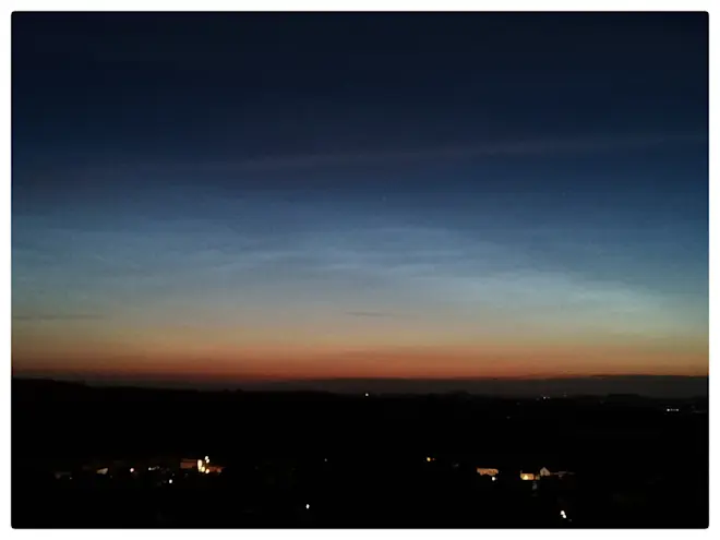 Lichtende nachtwolken, hoog in de atmosfeer en gefotografeerd vanuit Vaals - Carlos Sour